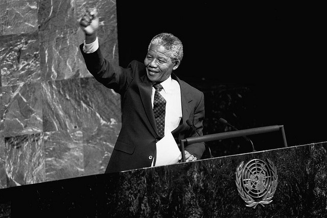 Nelson Mandela, Deputy President of the African National Congress of South Africa, addresses the Special Committee Against Apartheid in the General Assembly Hall. 22/Jun/1990. UN Photo/P Sudhakaran. www.unmultimedia.org/photo/