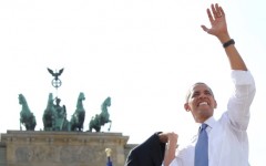 Obama di fronte alla porta di Brandeburgo